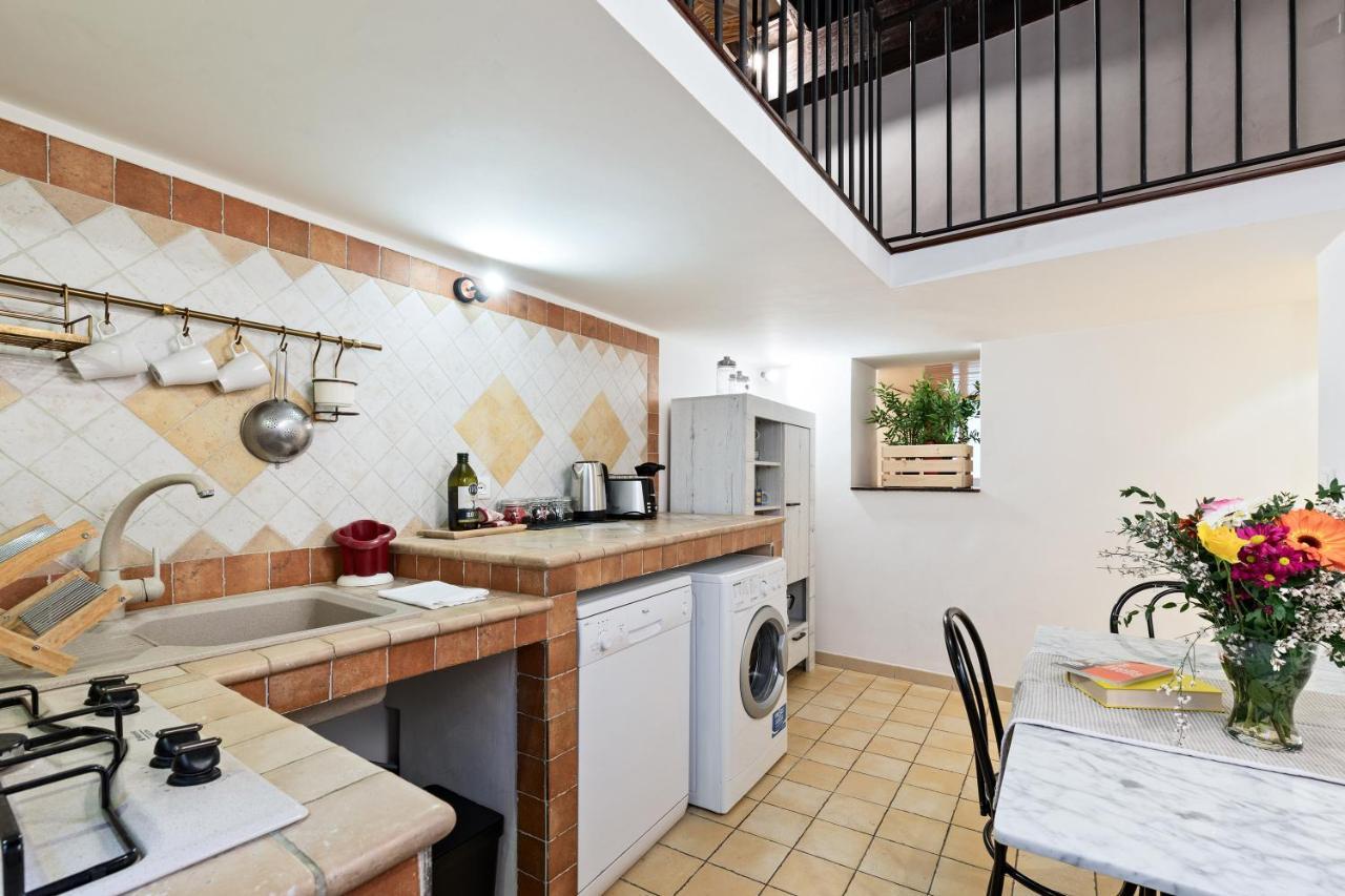Rome As You Feel - Charming Loft In Navona Daire Dış mekan fotoğraf
